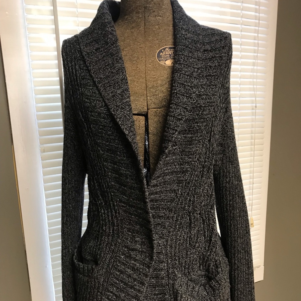 GUess Sweater Cardigan
